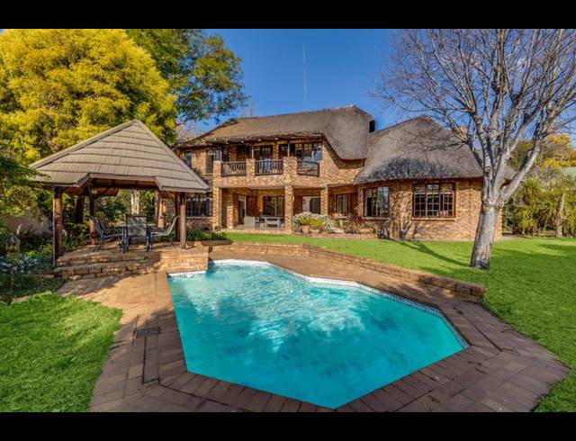 4 BEDROOM HOUSE FOR SALE IN FOURWAYS GARDENS